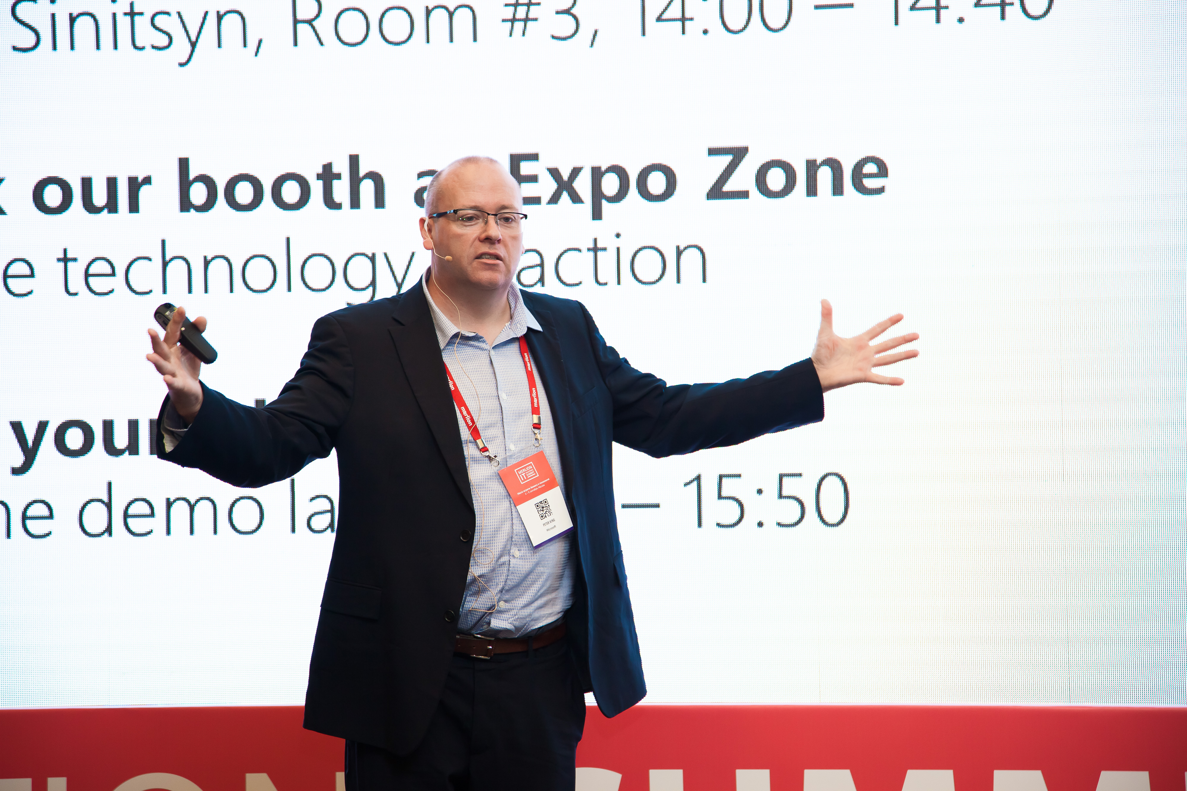 Питера Кинга, директора по продажам Microsoft Питера Кинга, директора по продажам Microsoft